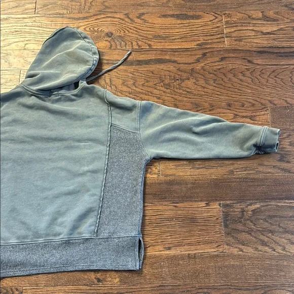 Men's large BKE grey Hoodie trendy, like new worn once - Picture 8 of 8